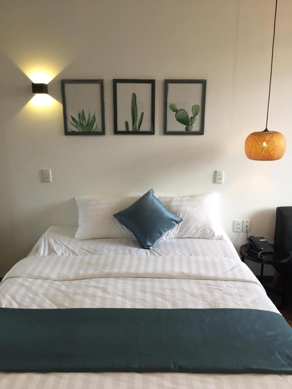 Cuu Kim Son Hotel Хошимин Екстериор снимка